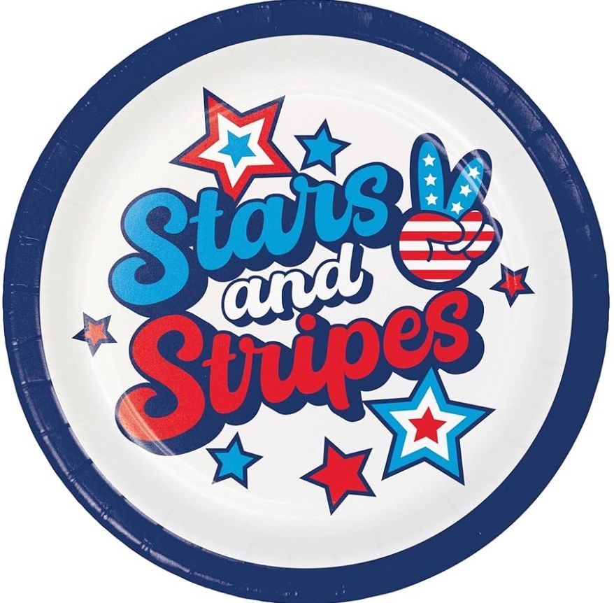 Peace &amp; Patriotism - Dinner Plates 8 Ct