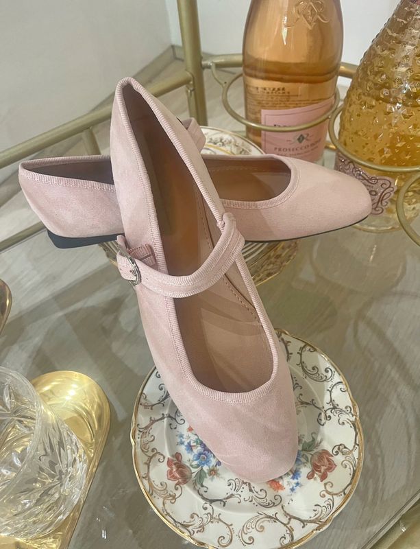 Tulle Drift Flat