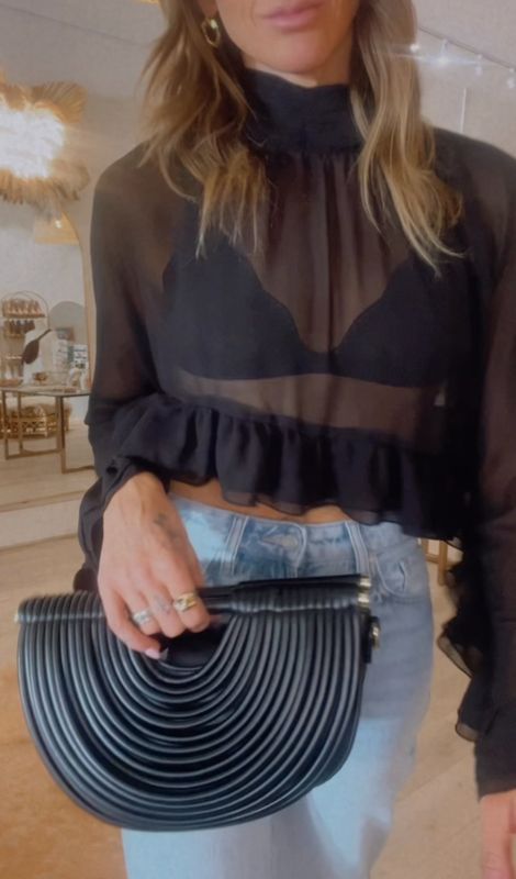 Boho&#39;s Black Top