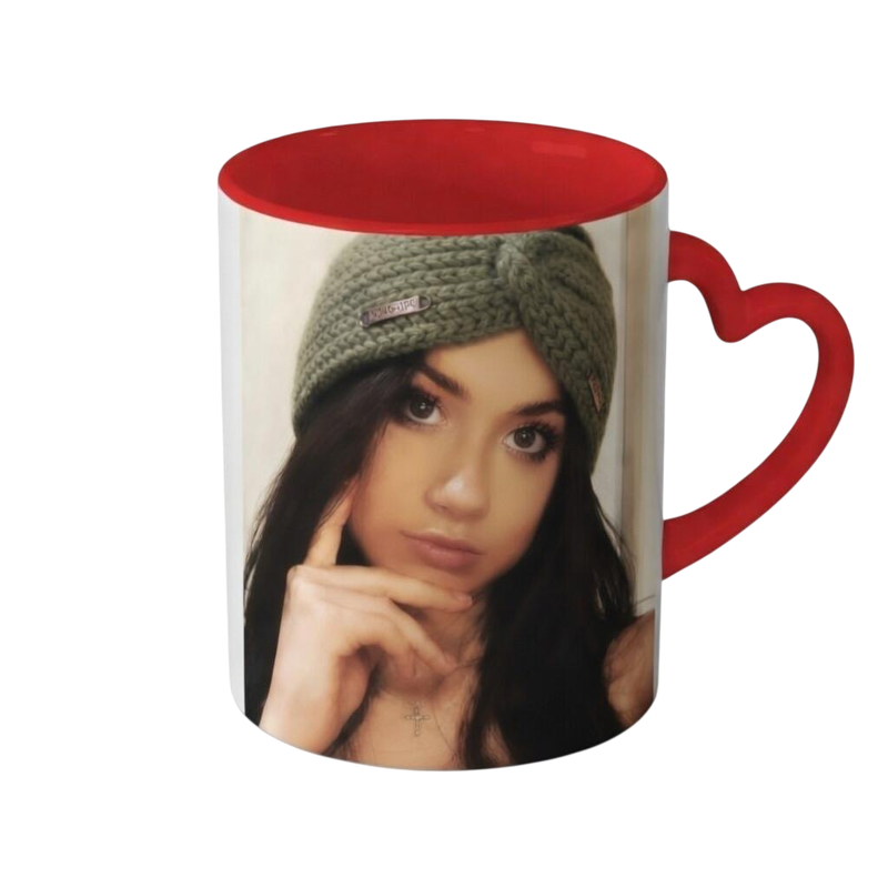 Fototasse mit Herzhenkel und eigenem Foto bedrucken. Perfektes Geschenk für Valentinstag, Geburtstag oder Jahrestag. Hochwertige Keramiktasse.