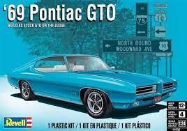MODÈLE À COLLER - 69 PONTIAC GTO 1/24