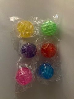 BALLE REBONDISSANTE LUMINEUSE AVEC TROUS