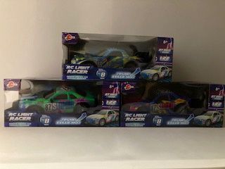 VOITURE TÉLÉGUIDÉE - RC RACER CAR QUI ILLUMINE