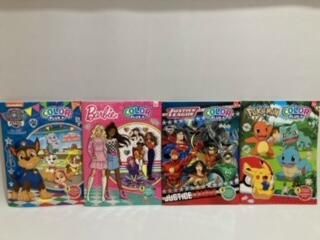 Livre à colorier avec gommettes licencié