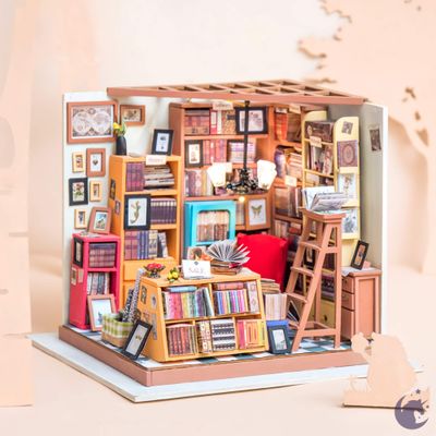 ROLIFE DIY House - Sam's study