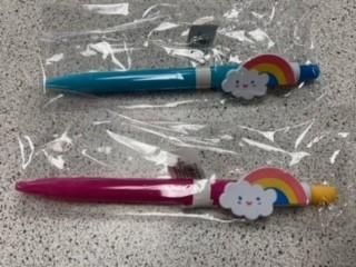 Stylo avec clip arc-en-ciel