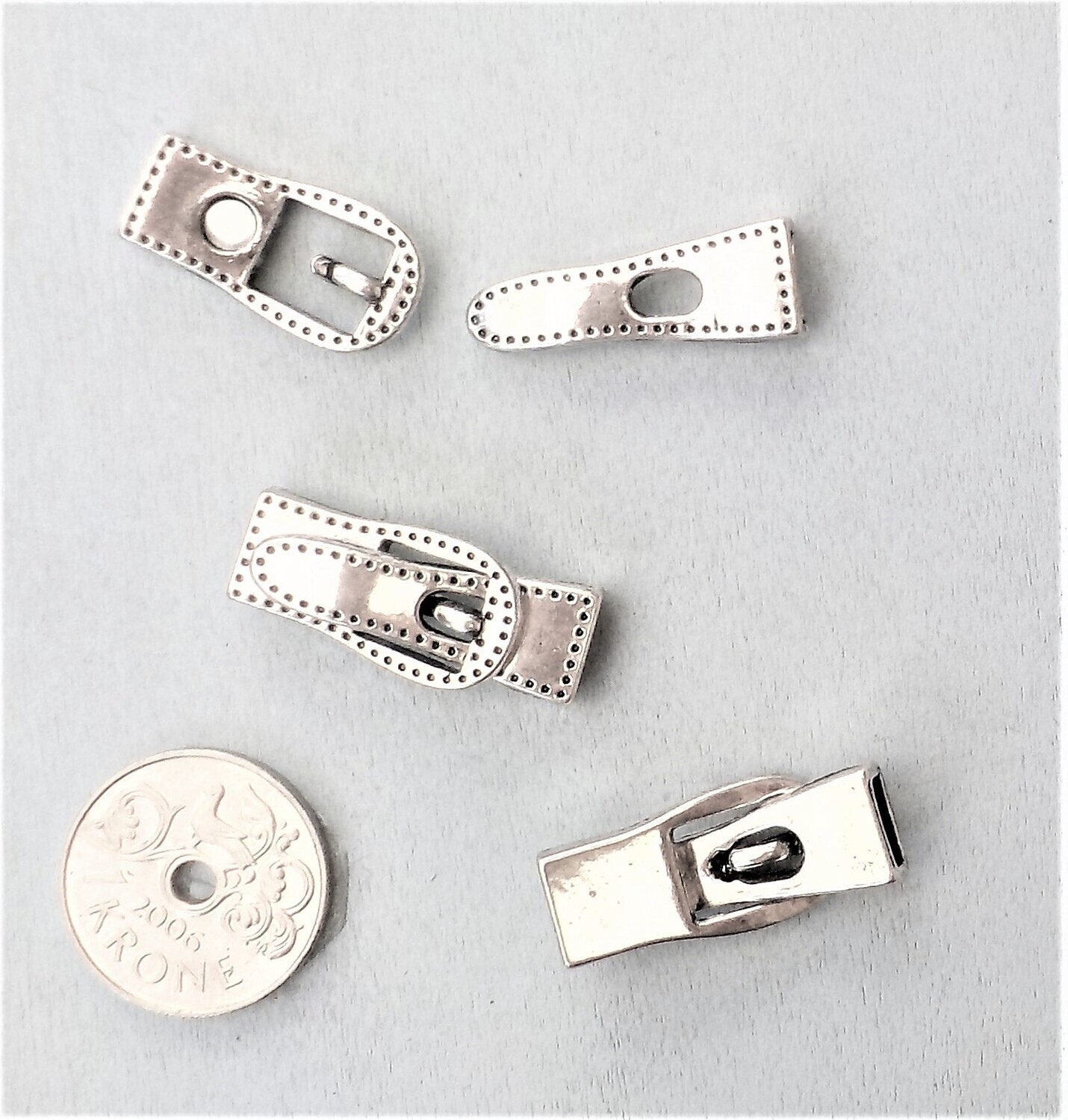 Magnet clasp Belt Buckle