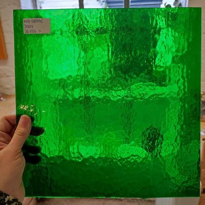 Mid Green Transparent Mid Green Transparent