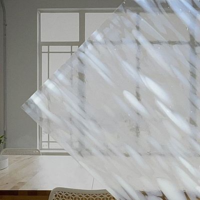 Spirit "Monterrey" white on clear (System96 Fusible) Spirit "Monterrey" white on clear (System96 Fusible)