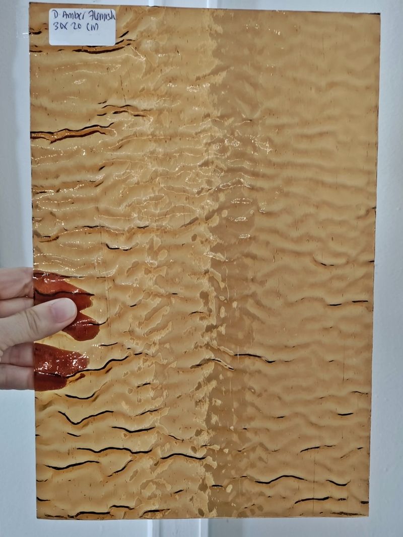 Kokomo Medium Amber Transparent Flemish