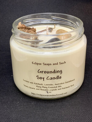 Grounding Essential Oil Candle With Crystals 9oz