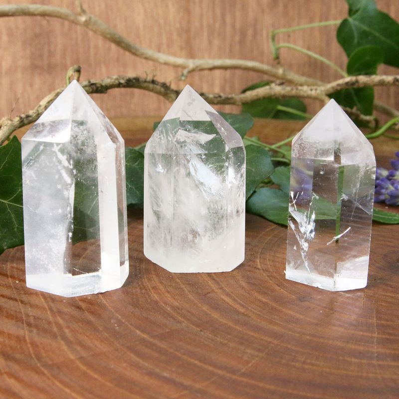Cristal de roche pointe polie AA+