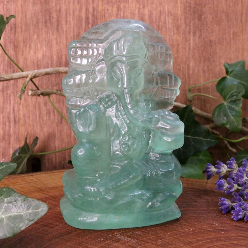 Fluorite Ganesh AA vert 10 cm