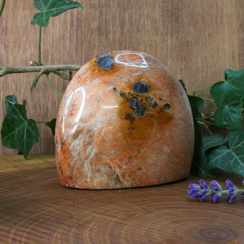 Pierre de lune orange A forme libre
