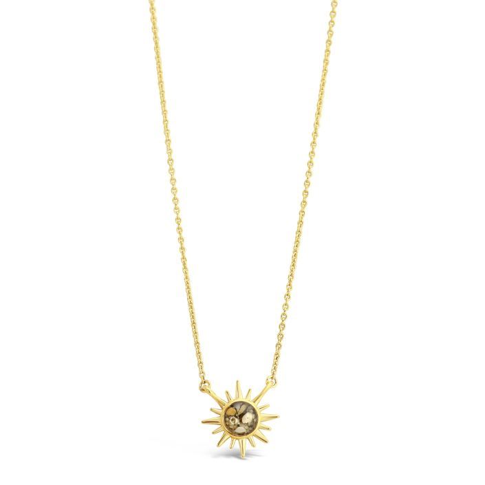 Dune Delicate Sunburst Necklace with Conch Shell