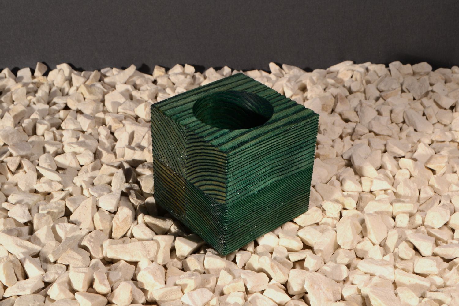 Deep-Texture Brushed Vase | Emerald Moss