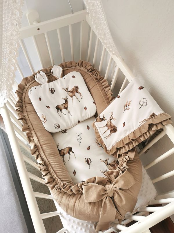 Babynest mit Decke Kissen