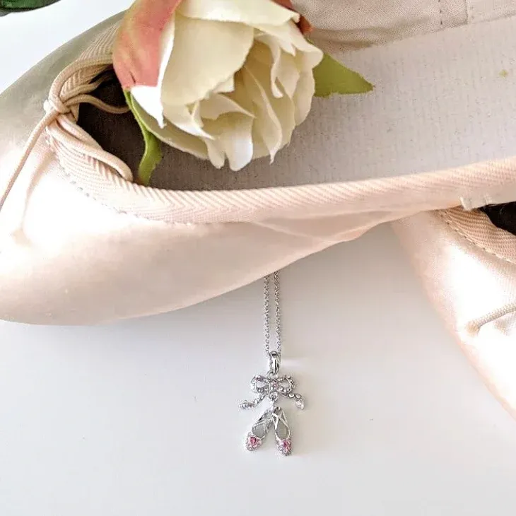 ADS501 POINTE SHOE NECKLACE, Color: PINK