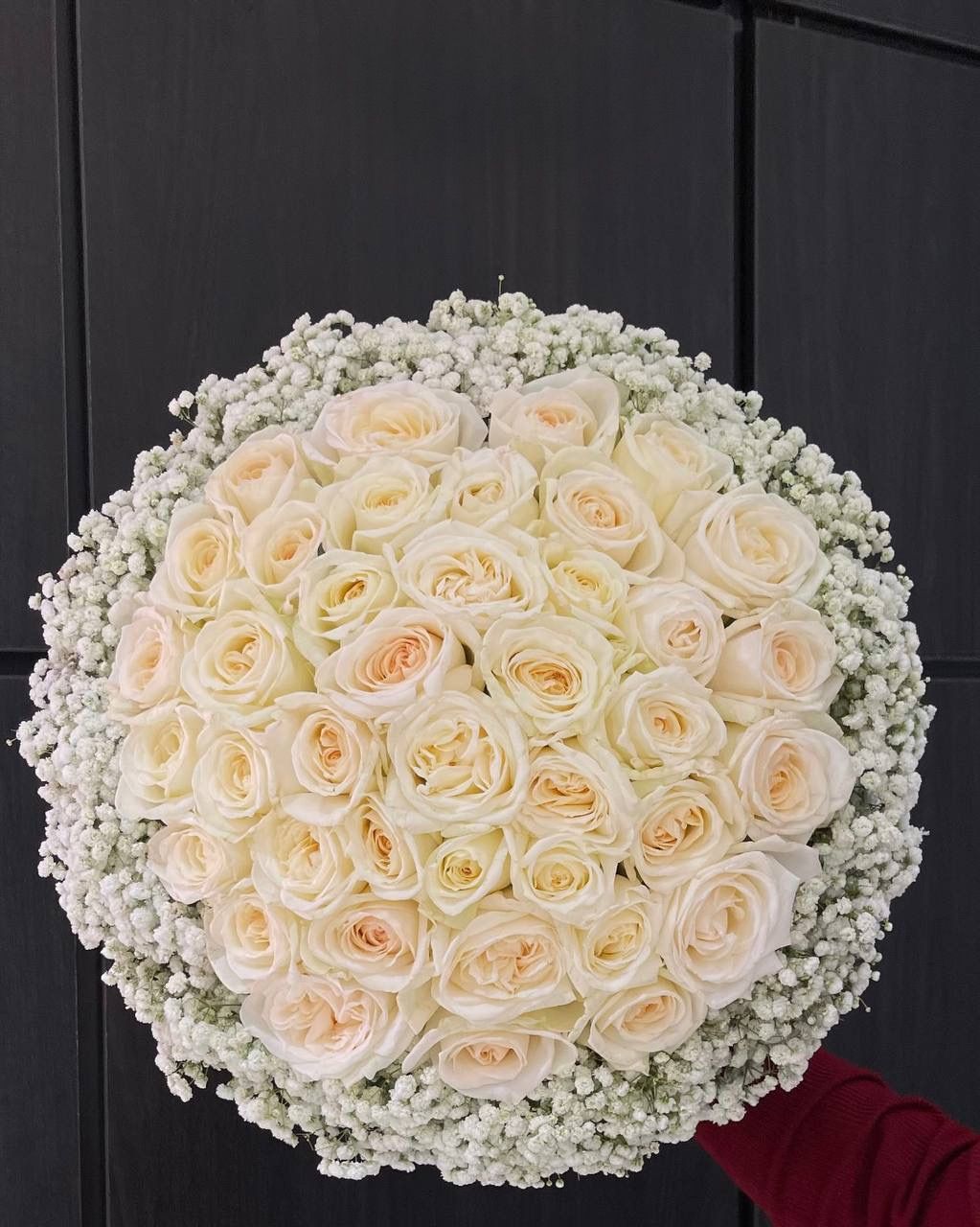 Dome bouquet of ivory roses with a gypsophila ring – luxury flower delivery Miami &amp; Naples