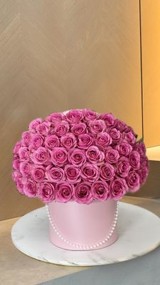 Pink rose dome in round box with pearl trim – luxury flower delivery Miami &amp; Naples