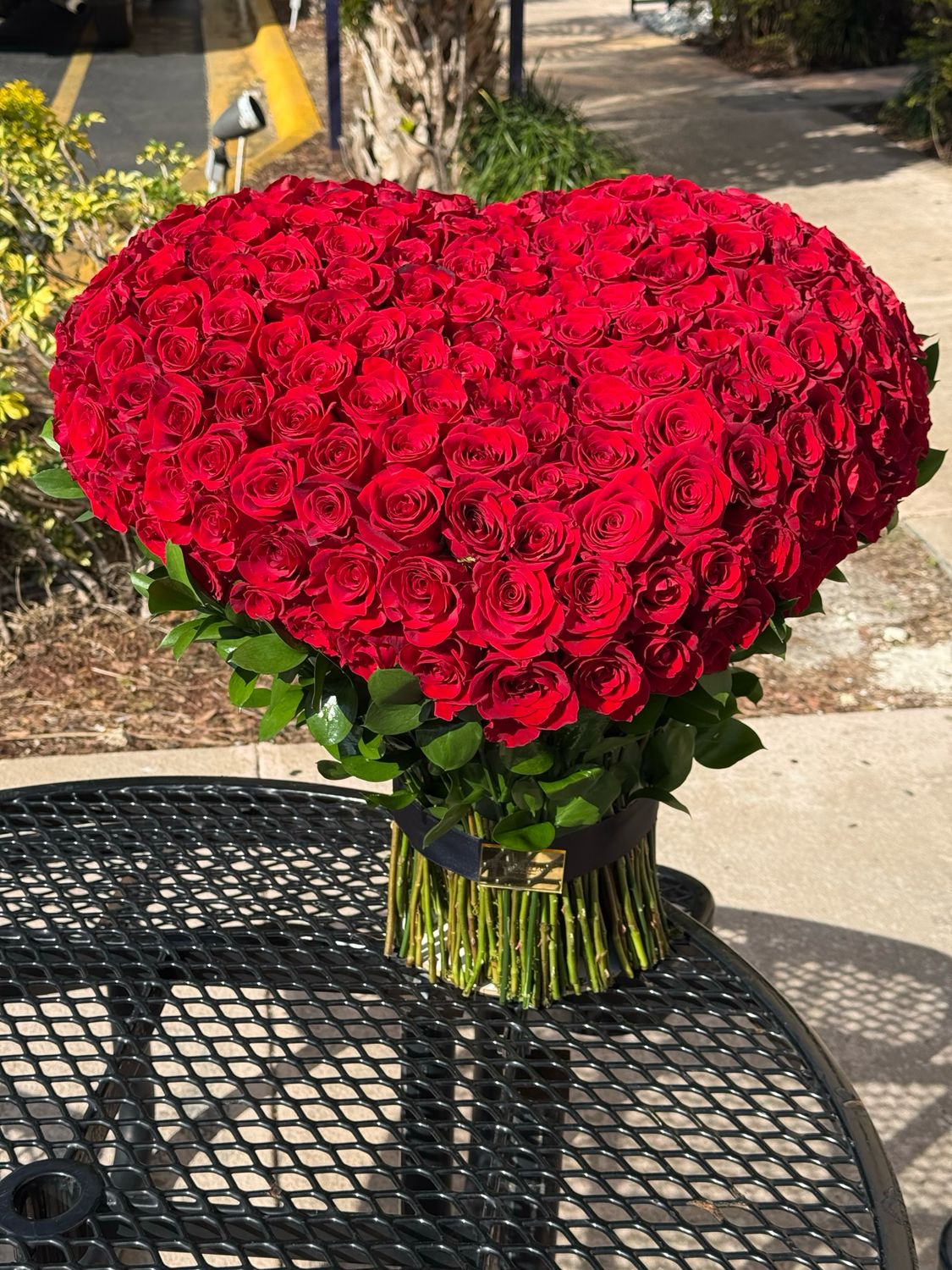 Lover's Heart 300 roses