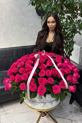 Large Hot roses Busket