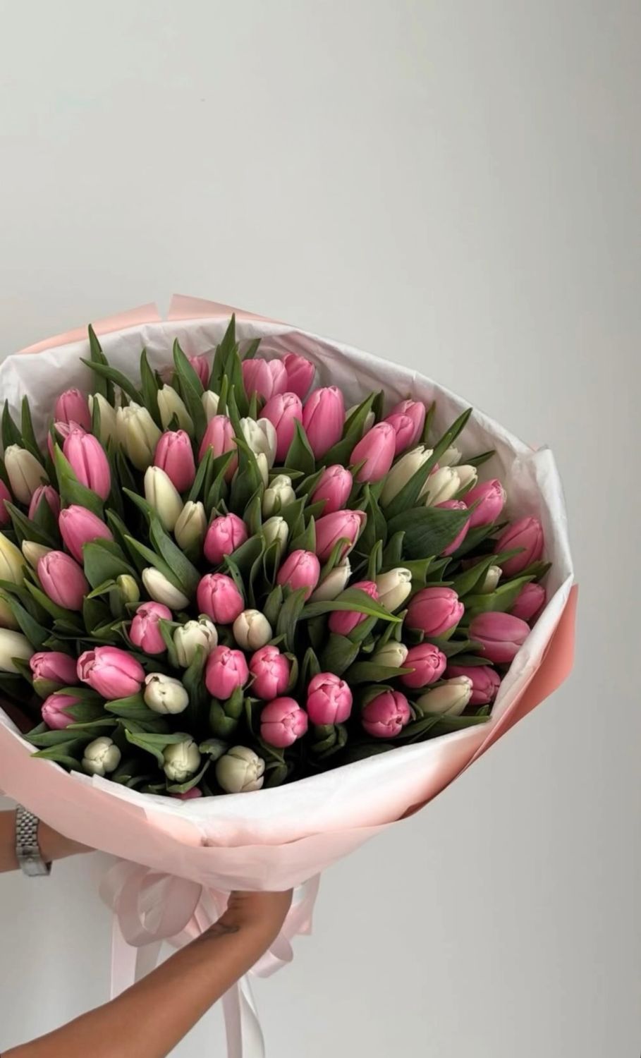 Fresh Tulips / Same Day delivery Miami and Naples/ Je T’aime Fleurs
