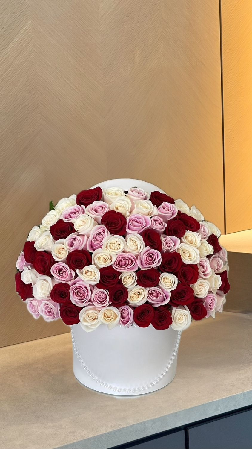 Signature Mix 75+ Roses