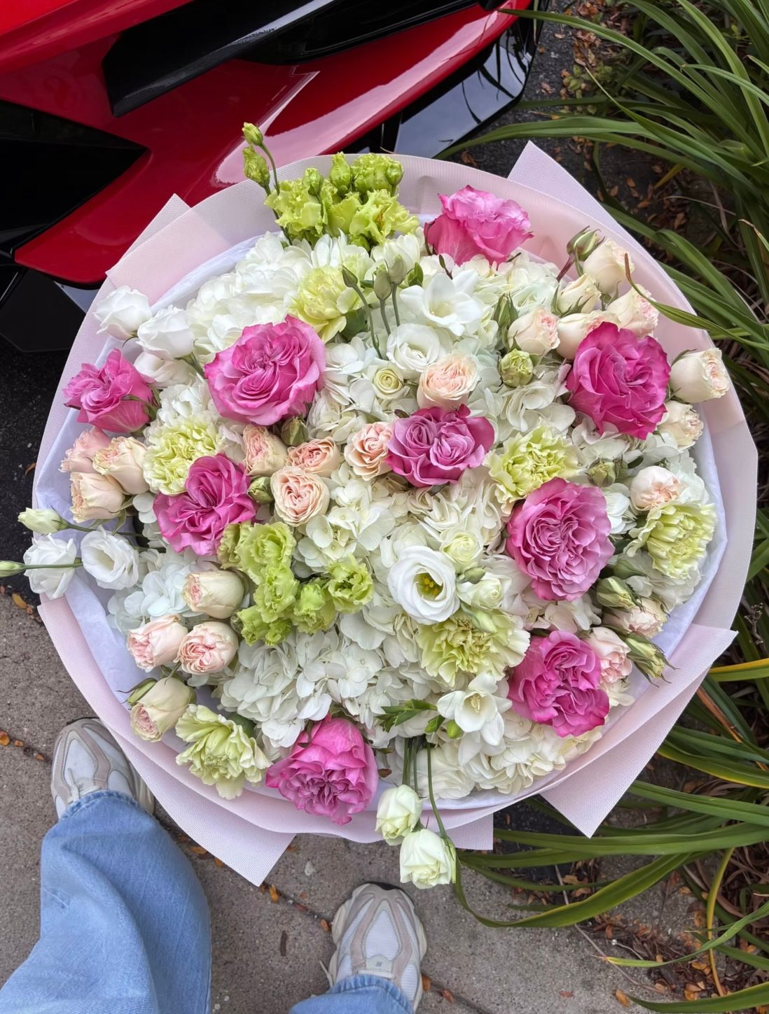Soft pastel flower bouquet with roses and hydrangeas delivery Miami
