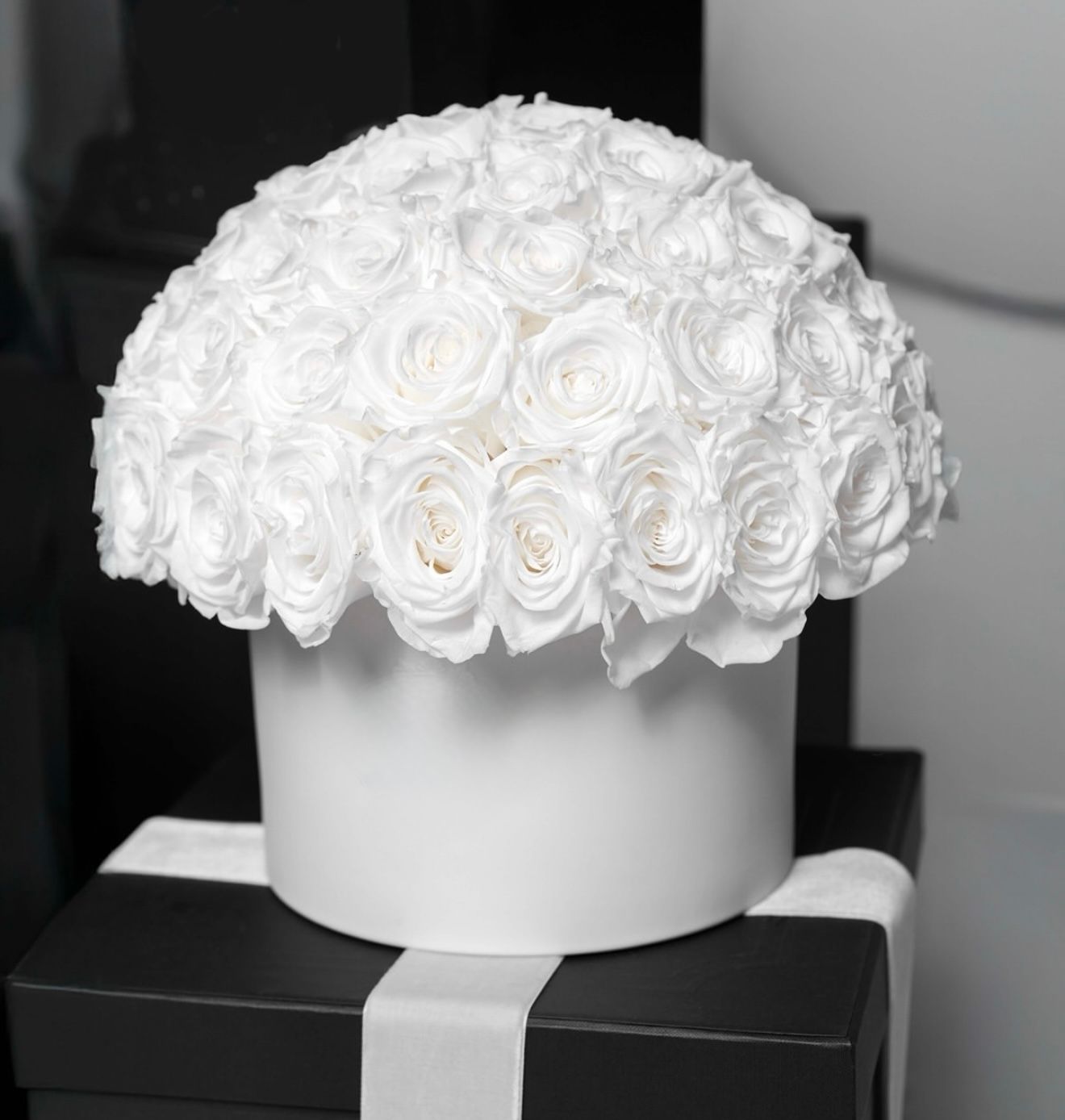 Je T’aime Eternal Roses – Ivory White