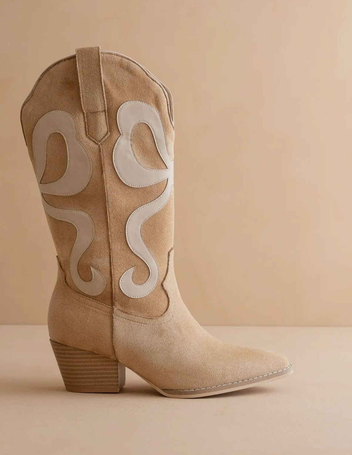 The Bowie Almond Western Boot With Pink Inlay
