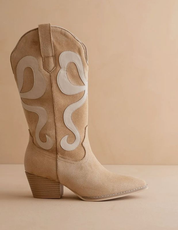 The Bowie Almond Western Boot With Pink Inlay