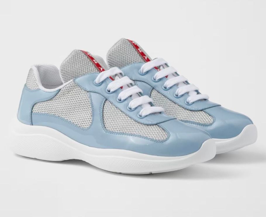Pr*das - Light Blue