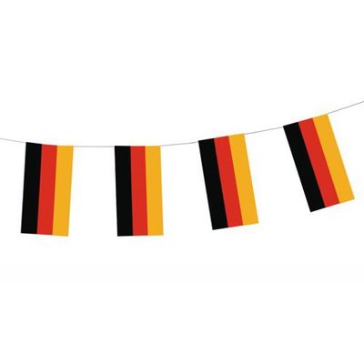 Flaggenkette, Papier 4 m &quot;Deutschland&quot; schwer entflammbar – Karton (10 St.)