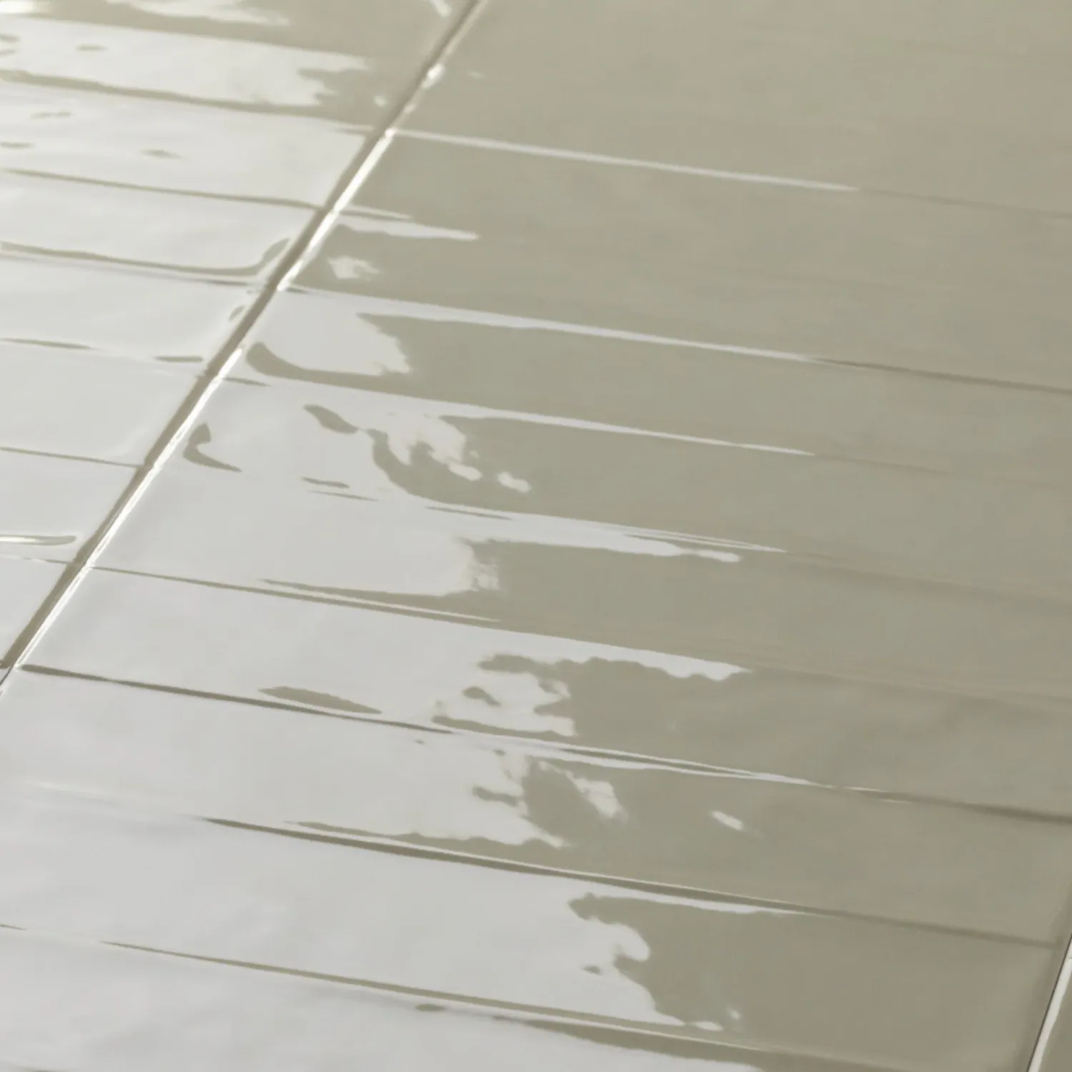 Fatto Moss Veil — Glossy Organic Tile