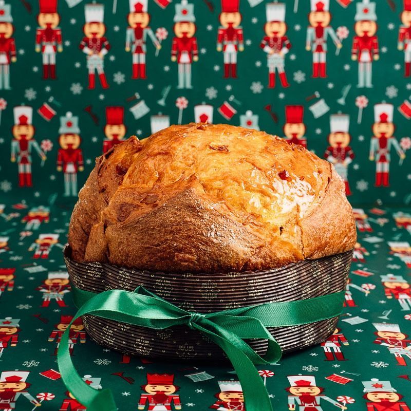 La Tradizione - Panettone con uvetta gigante, arancia candita e pasta di mandorle di Noto