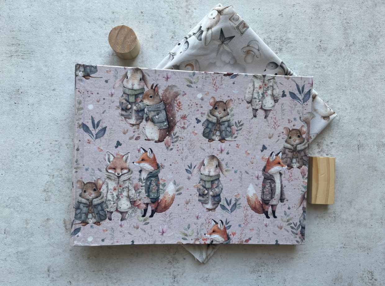 Album na zdjęcia wklejane ,,Leśni Przyjaciele"