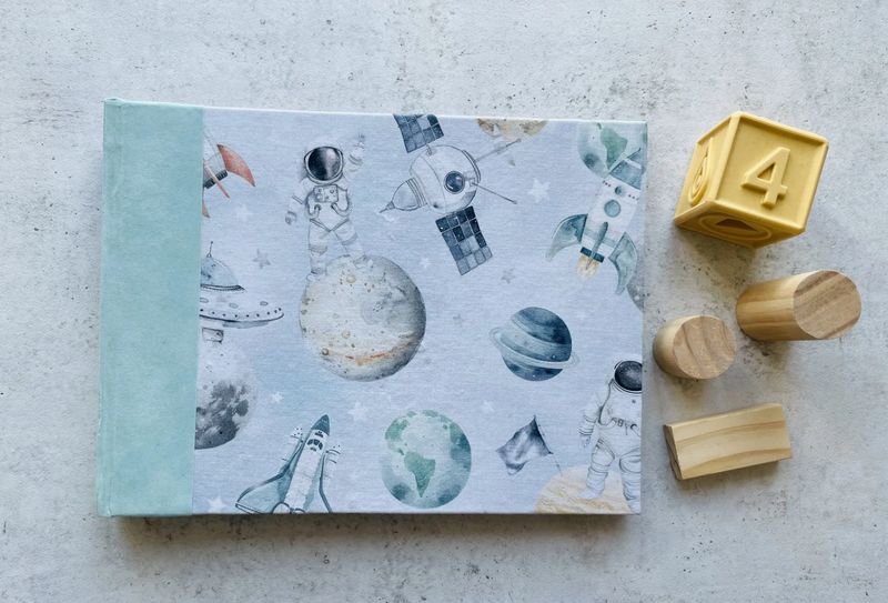 Album na zdjęcia wklejane ,,Ale kosmos"