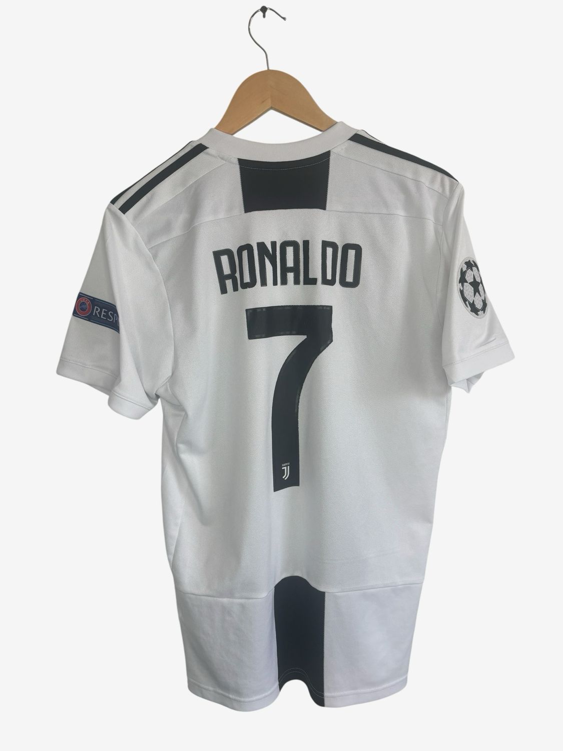 Juventus Home 2018/2019 Ronaldo ( M )