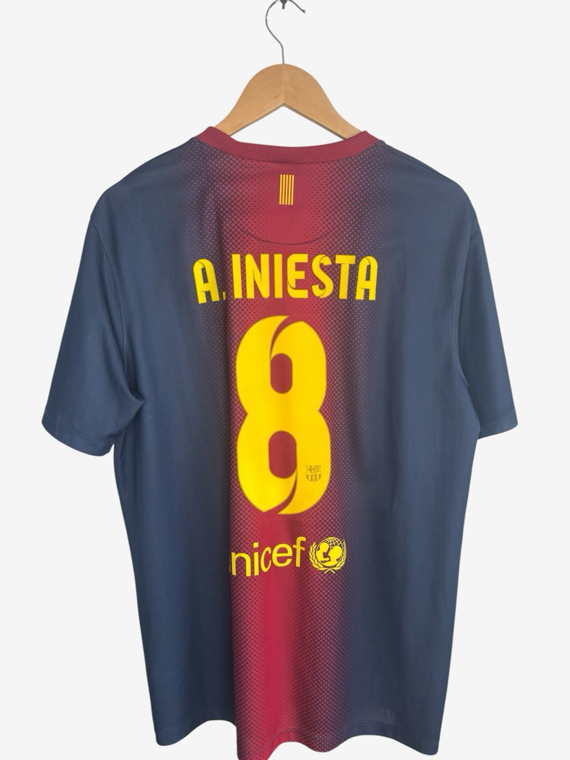 FC Barcelona Home 2012/2013 Iniesta ( L )
