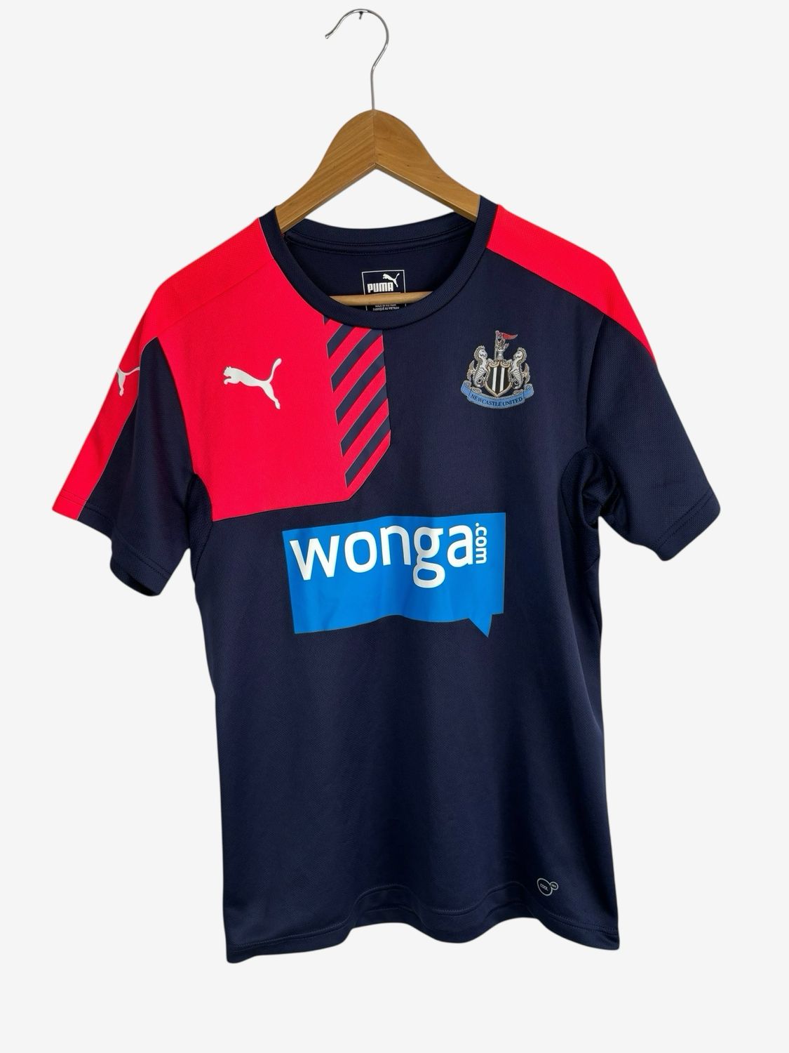 Newcastle United Training top 2015/2016 ( M )