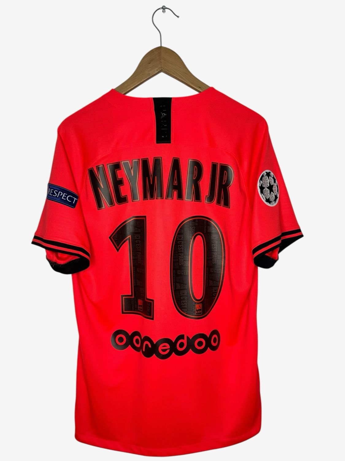 PSG Uit 2019/2020 Neymar Jr ( L )