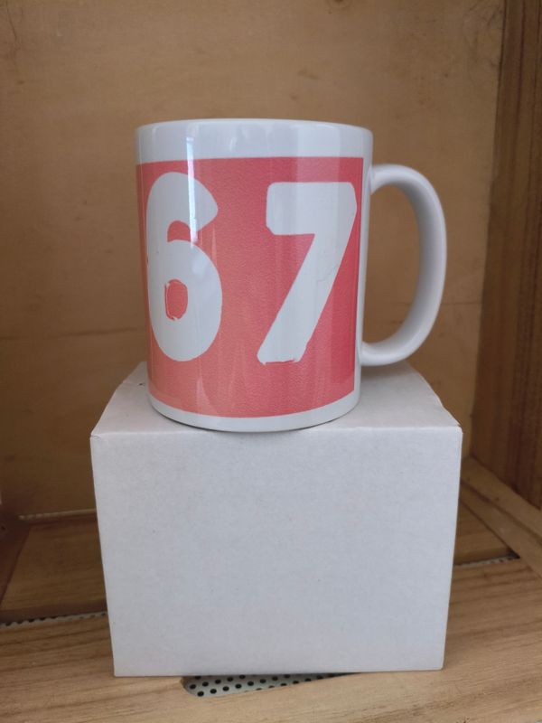 MUGS