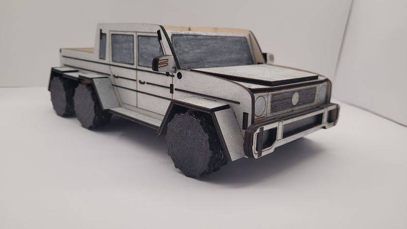 Organizer na Biurko w Kształcie Mercedes-Benz G-Klasa 6x6