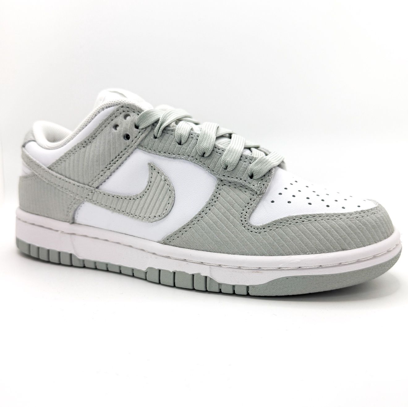 Nike Dunk Low Silver Corduroy (W), Size: 11.5*