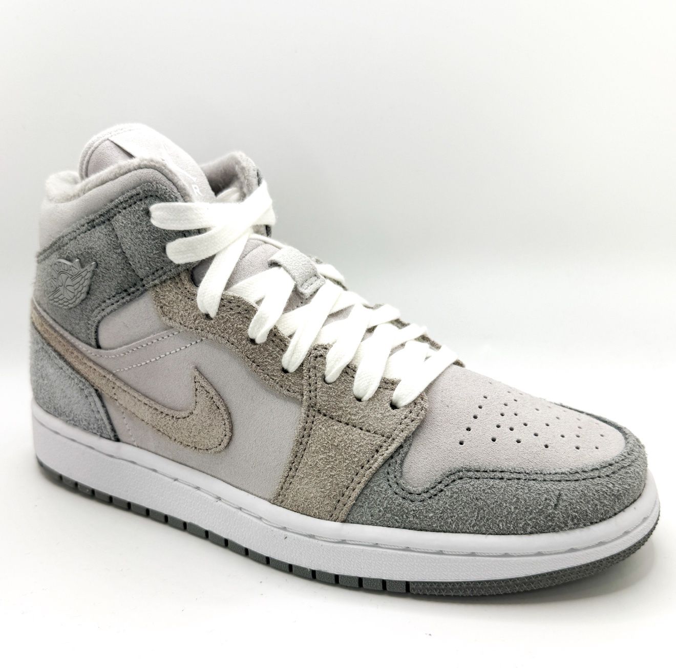 Jordan 1 Mid Particle Grey (W), Size: 7.5