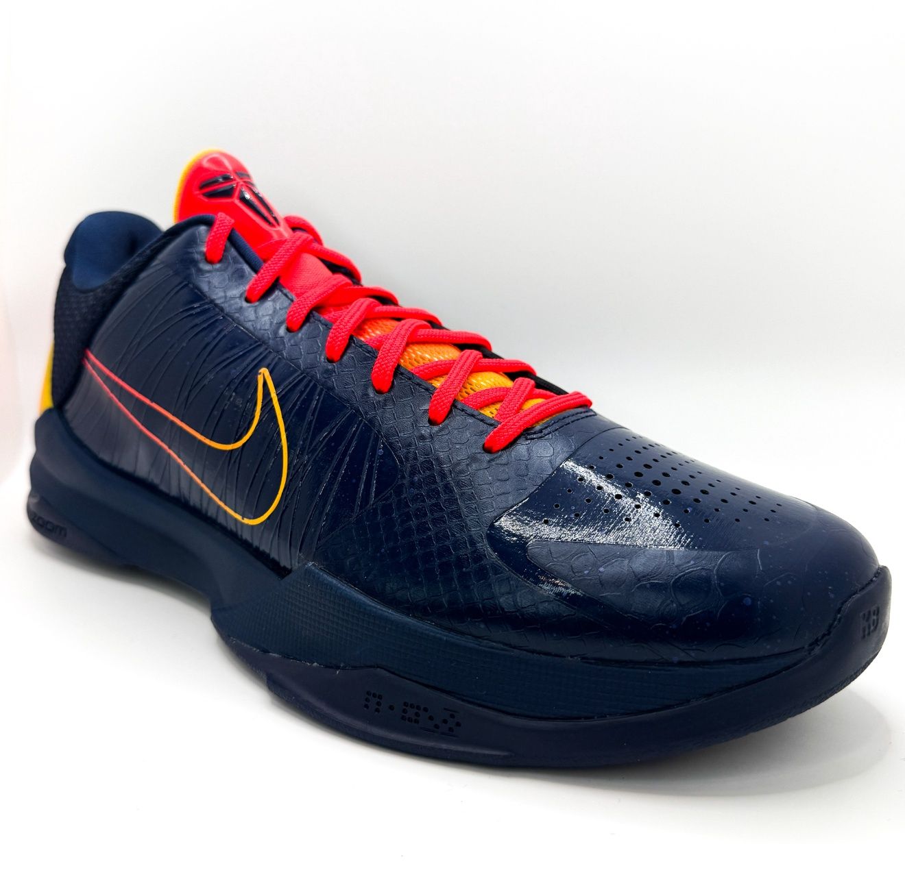 Nike Kobe 5 Caitlyn Clark, Size: 10