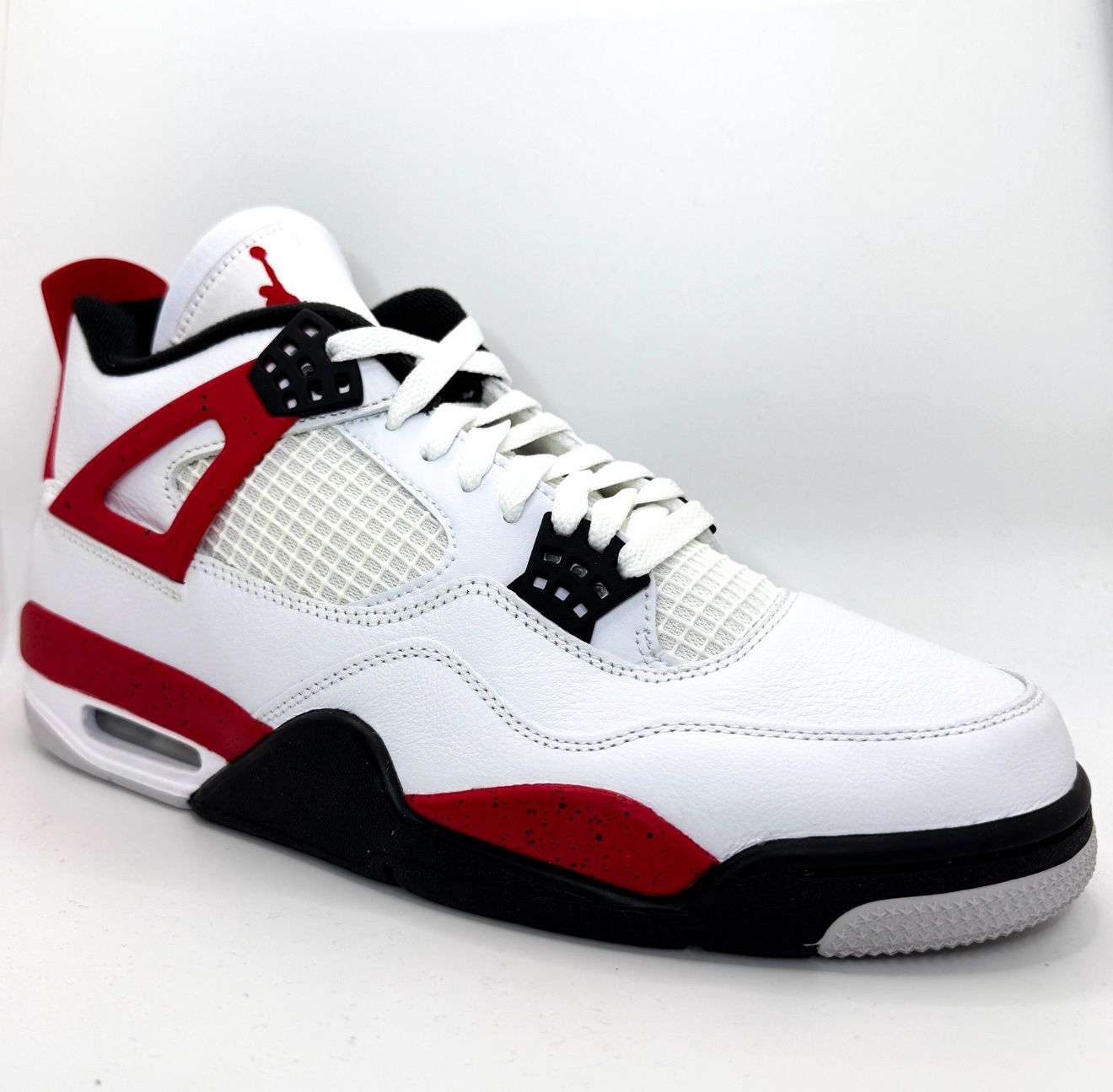 Jordan 4 Red Cement, Size: 10.5