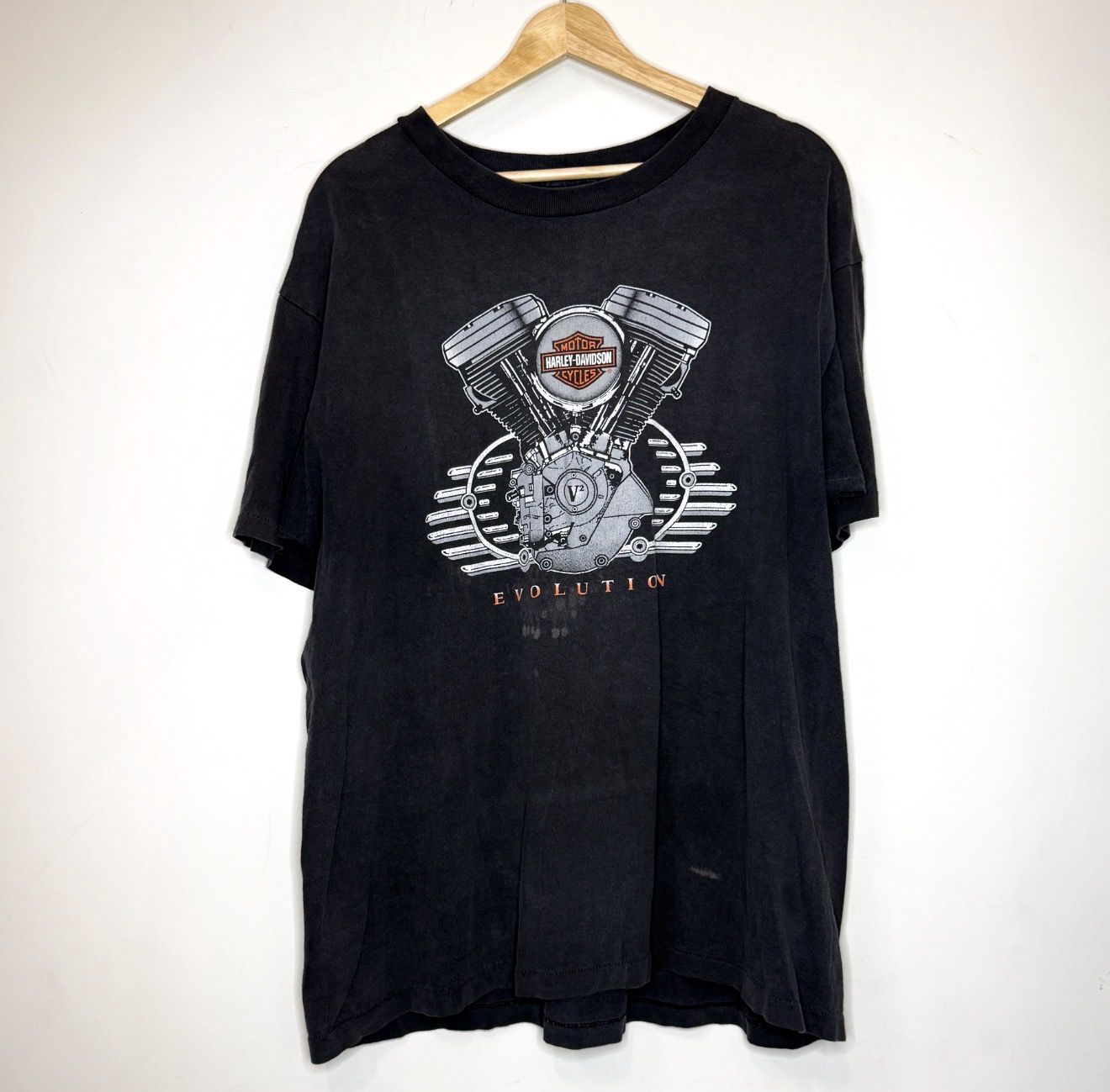 (FINAL SALE) VINTAGE Harley Davidson Evolution Tee, Size: XL