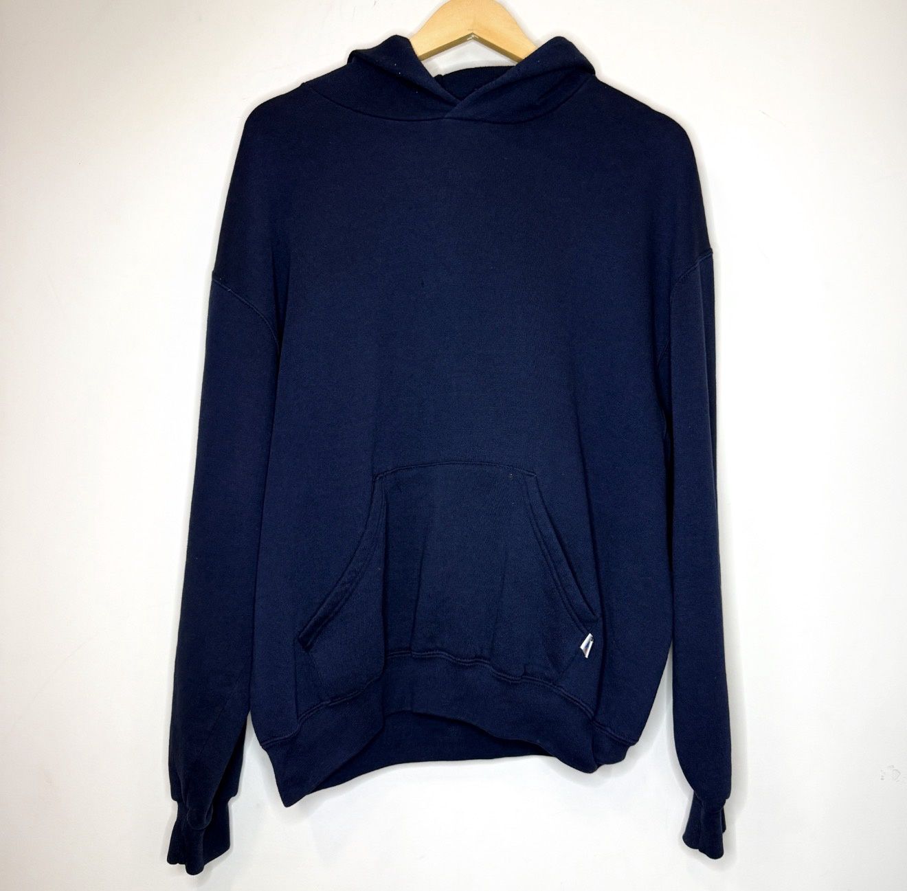 (FINAL SALE) VINTAGE Navy Russell Hoodie, Size: L